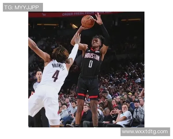 场均11+5，三分命中率超5成!祝贺火箭队，超级射手月底归队助力