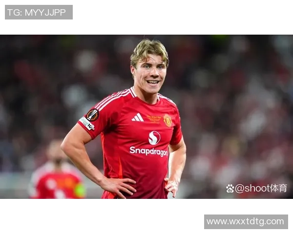 曼晚：霍伊伦很想留在曼联，但为了世界杯他的态度改变了